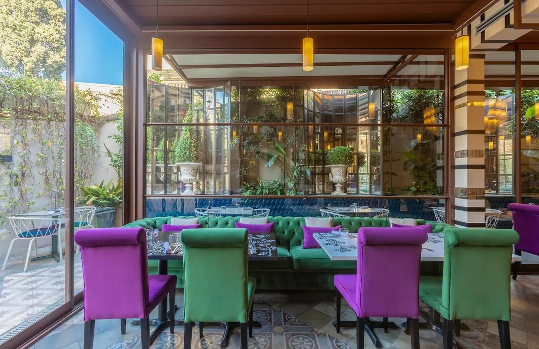 Roma Luxus Hotel-1